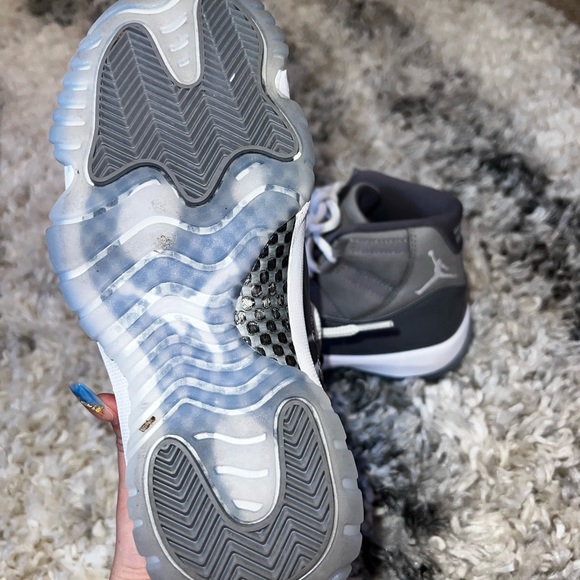 2021 Air Jordan 11 Retro Gray ‘Cool Grey’ - Picture 6 of 11